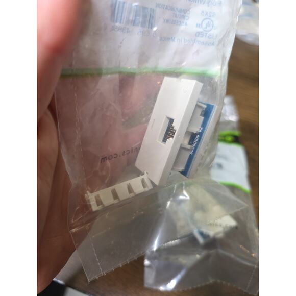 ORTRONICS CLARITY SERIES II. CAT 6 T588A/B. 2 Port. 8 POS Lot of 2 - Picture 12 of 16